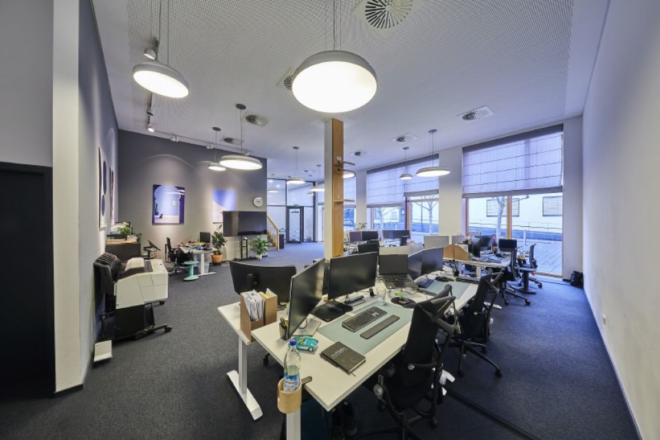 großer Büroraum Bild 2