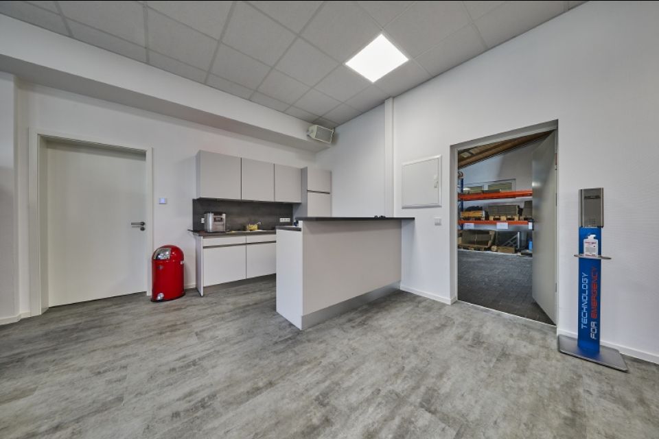 8 Teeküche Besprechung Showroom