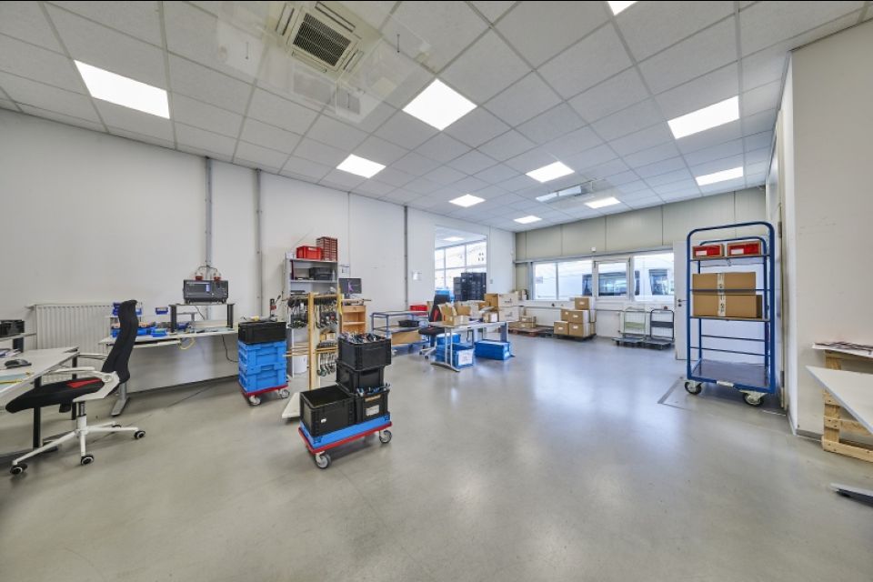 9 Wareneingang -ausgang  Kommissionierung